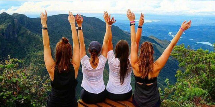 1.9 மில்லியனைக் கடந்த சுற்றுலாப் பயணிகள்!