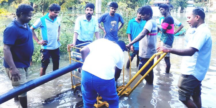 சாவகச்சேரி உப்புக்கேணிக் குளத்தின் மேலதிக நீர் கடலுக்கு கடத்தல்
