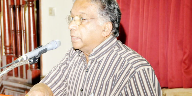 இயற்கையை பகைத்ததன் விளைவே இன்று நாம் நீருக்கும், காற்றுக்கும் கூட பணம் செலவளிக்கிறோம்