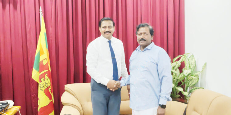 யாழ். மாவட்ட அரச அதிபருடன் ரவிகரன் எம்.பி. சந்திப்பு