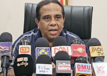 முல்லைத்தீவு முற்றாக சேதம் : 90000 குடும்பங்களின் இயல்பு நிலை பாதிப்பு!