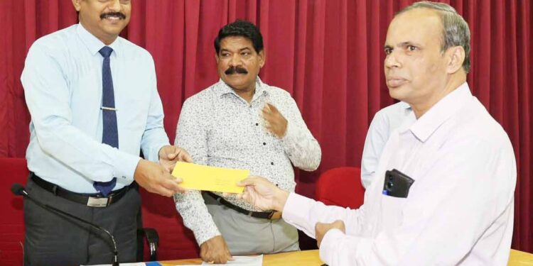 வரவு – செலவுத் திட்ட நிதி முன்னேற்றம் : யாழ். மாவட்டம் முதலிடம்!