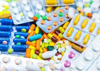 அத்தியாவசிய மருந்துகள் உள்நாட்டு உற்பத்தியாளர்களிடம் கொள்வனவு