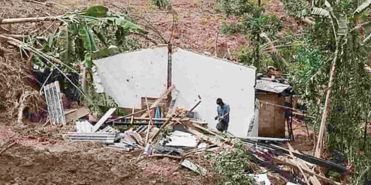 வெள்ள அனர்த்தத்தால் – 4500 வீடுகள் முற்றாக அழிவு!