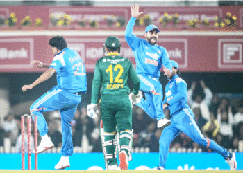 விராட் அதிரடிச் சதம் – இந்தியா அபார வெற்றி : தென்னாபிரிக்காவுக்கு பதிலடி