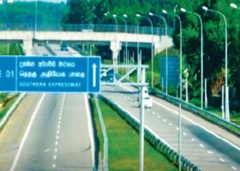 கட்டுநாயக்க அதிவேக வீதியில் – நான்கு நுழைவுப் பாதைகள் திறப்பு