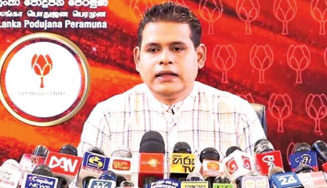 அமைச்சர்கள், பிரதி அமைச்சர்கள் மீதான குற்றச்சாட்டுகள் கிடப்பில் போடப்பட்டுள்ளன