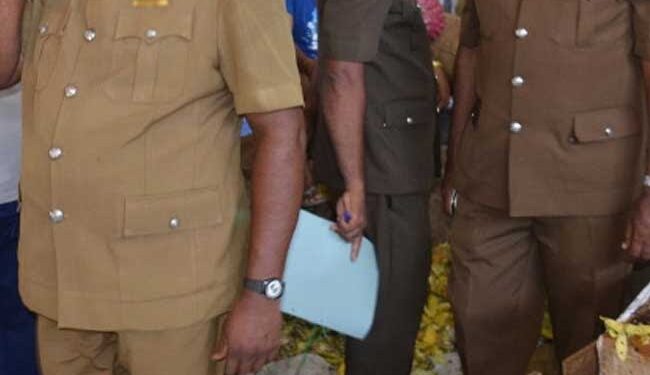 பண்டிகை காலத்தை முன்னிட்டு – 2,300 பொதுச் சுகாதார பரிசோதகர்கள் பணியில்!