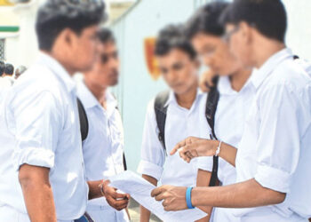 யாழில் வருமானம் குறைந்த குடும்பத்தைச் சேர்ந்த – உயர்தர மாணவர்களுக்கு புலமைப் பரிசில்!