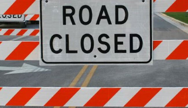 திடீரென மூடப்பட்ட கொழும்பு – கண்டி வீதி!