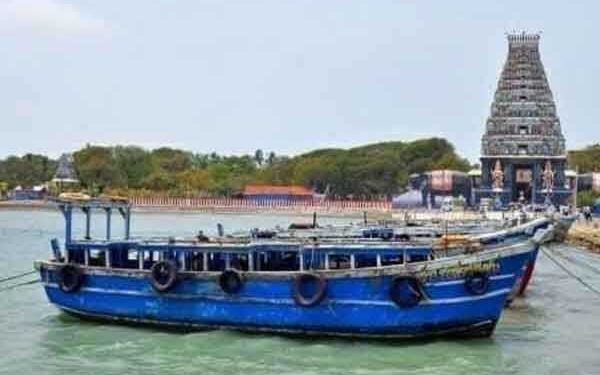 குறிகாட்டுவானுக்கு எடுத்து வரப்பட்ட – கடற்பாதை உபகரணங்கள்