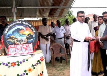 வடமராட்சியில் இன்று வெளியிடப்பட்ட – ‘துயர் சுமந்த கரைகள்’ இறுவட்டு!