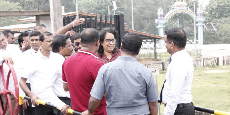 இரணைமடு குளத்தை பார்வையிட்ட பிரதமர்