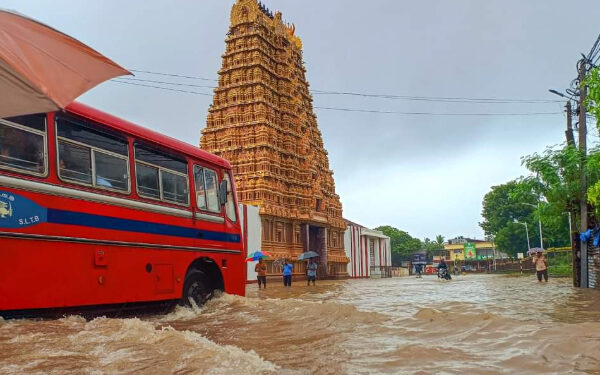 சீரற்ற காலநிலை : யாழில் இதுவரை 46, 638 பேர் பாதிப்பு