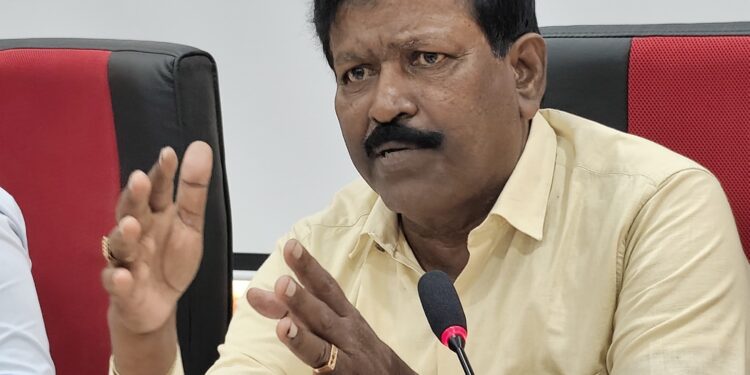 முல்லைத்தீவில் 3389 குடும்பங்களுக்கு – மார்ச் மாதத்திற்குள் காணி வழங்கப்படும்