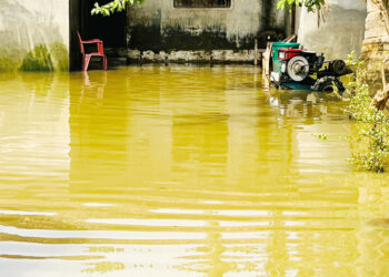 வெருகல் பகுதியில் மீண்டும் வெள்ளம் : 10 பேர் இடம்பெயர்வு