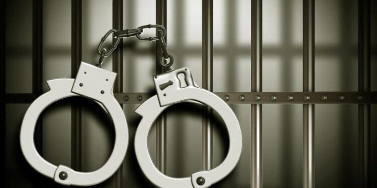 யாழில் ஐஸுடன் இரு இளைஞர்கள் கைது!