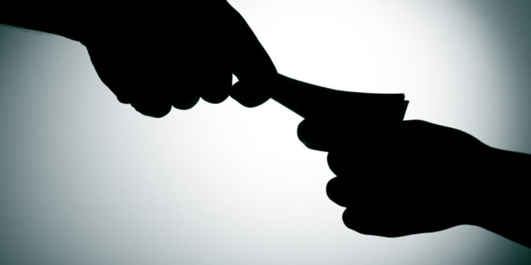 ஊழல் – மோசடி குற்றச்சாட்டு : முல்லைத்தீவை சேர்ந்த அதிபர் மீது விசாரணை