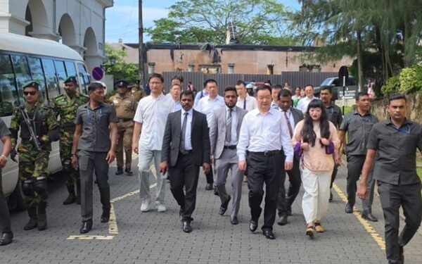 காலி கோட்டையை ஆய்வு செய்த சீனத் தூதுக்குழு