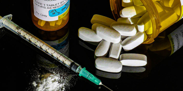 போதைக்கு அடிமையான 1,205 பேர் – மறுவாழ்வு நிலையங்களுக்கு அனுப்பிவைப்பு