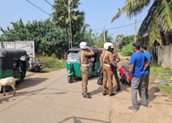 யாழ்.பொம்மை வெளியில் கோர விபத்து, பெண் ஒருவர் உயிரிழப்பு..