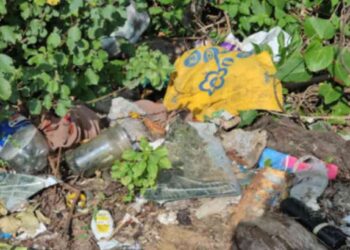 யாழ். காக்கைதீவில் வீசப்பட்ட மாட்டின் தலை மற்றும் கழிவுகள்!