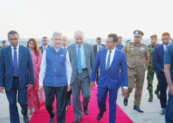 மோடியின் விசேட தூதுவராக நாட்டிற்கு வந்தார் ஜெய்சங்கர்