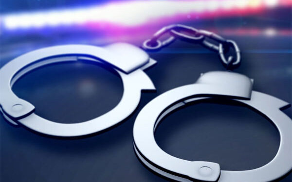 8.6 மில்லியன் ரூபா மதிப்புள்ள பொருட்களுடன் வர்த்தகர்கள் கைது