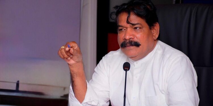 அணையா விளக்கு நினைவுத் தூபி சேதம் : அமைச்சர் சந்திரசேகர் கண்டனம்!