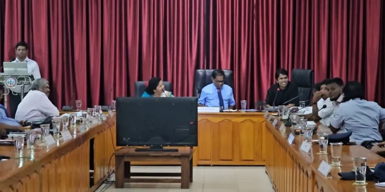 நான் பழைய அப்பிள் ஐபாட் ஒன்றைக் காட்டி 50 ஆயிரம் ரூபா வாங்கினேன் : அர்ச்சுனா எம்.பி!