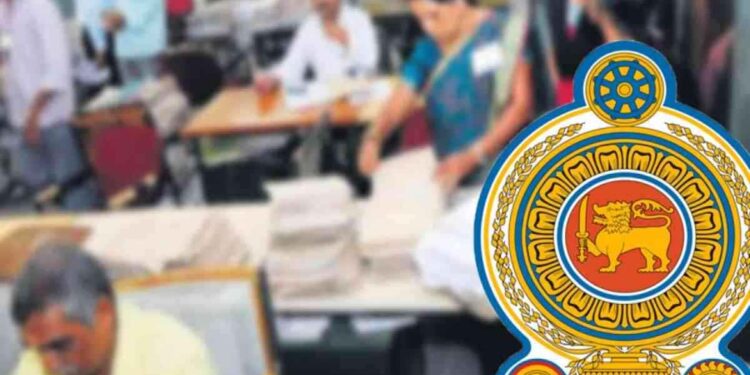 இடைநிறுத்தப்பட்ட அரச உத்தியோகத்தர்களின் சம்பளமற்ற விடுமுறைகள்!