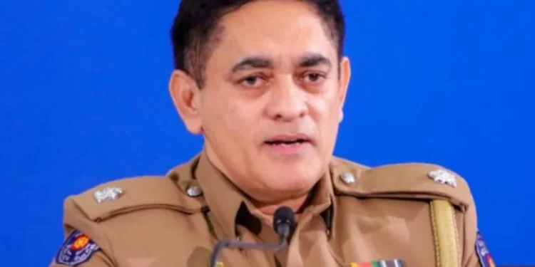 பண்டிகைக் காலத்தை முன்னிட்டு நாட்டில் விசேட பொலிஸ் பாதுகாப்பு!