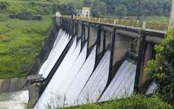 வெள்ளப்பெருக்கின் சேதங்களை அடுத்து – 266 குளங்களின் நீர்வழிப் பாதைகள் ஆய்வு