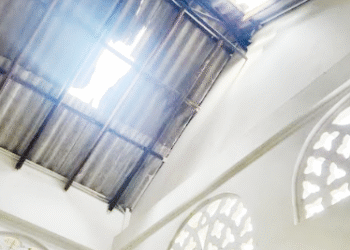 மின்னல் தாக்கம் : தேவாலயம் சேதம்