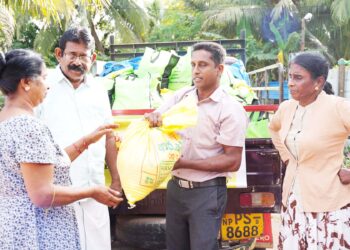 தமிழ்த் தேசியப் பசுமை இயக்கத்தால் – உலருணவுப் பொதிகள்