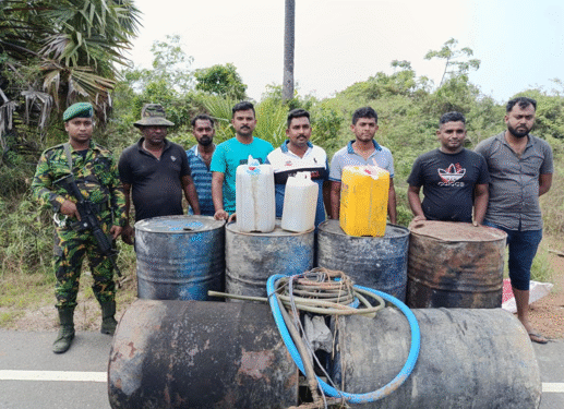 கசிப்பு தாதா மடக்கிப்பிடிப்பு – நெல்லியடி பொலிஸ் அதிரடி!