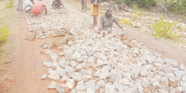 புனரமைப்பு பணிகளுக்காக – மாமுனை வீதி மூடல்