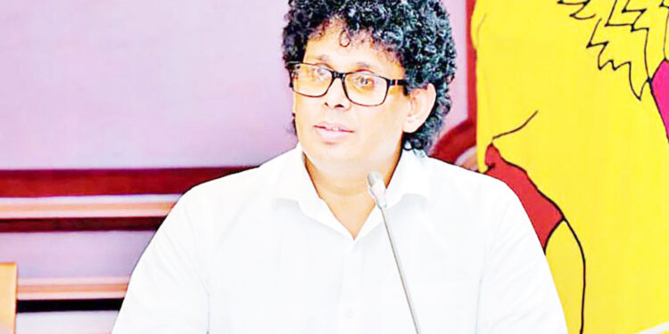 கல்வி மறுசீரமைப்புப் பணிகளில் இருந்து அரசாங்கம் பின்வாங்காது