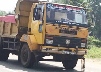 பளை நகரில் கோர விபத்து : பெண் பலி – டிப்பர் சாரதி கைது!