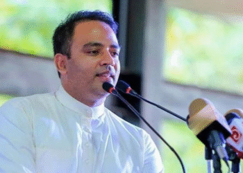 வடக்கு – தெற்கு மக்களை ஜனாதிபதி ஏமாற்றி வருகிறார்