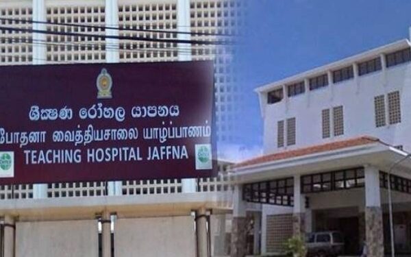 யாழ். போதனா வைத்தியசாலைக்குள் கத்தி வெட்டு!