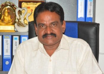 பல கட்சிகள் வாக்களிப்பில் – தெரிவான சீறிதரன் பதவியை ஒரு கட்சியால் நீக்க முடியுமா?