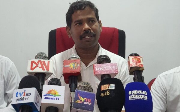 பதிலீடுகளற்ற ஆசிரியர் இடமாற்றங்களால் முல்லை. மாவட்ட மாணவர்களின் கல்வி மிகவும் பாதிப்பு!