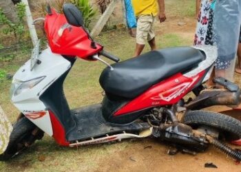 மோட்டார் சைக்கிள் விபத்து : தாய் மற்றும் மகள் வைத்தியசாலையில்!