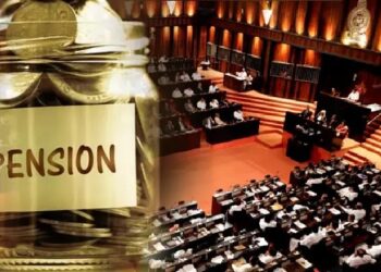 ஓய்வூதியம் இரத்து – நீதிமன்றத்தை நாடிய முன்னாள் எம்.பிக்கள்!