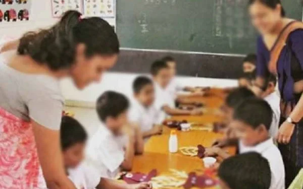 பாடசாலை உபகரணங்கள் இன்றி வரும் மாணவர்களை வேறுபடுத்திப் பார்க்காதீர்கள்!