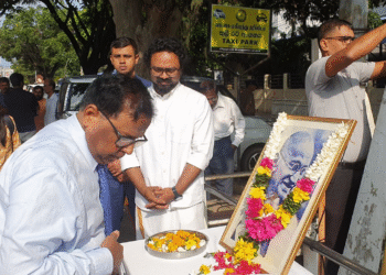 மகாத்மா காந்தியின் சிரார்த்த தினம் யாழில் அனுஷ்டிப்பு!