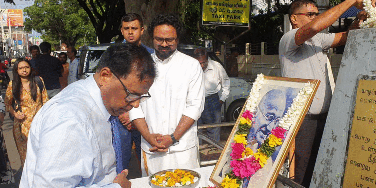 மகாத்மா காந்தியின் சிரார்த்த தினம் யாழில் அனுஷ்டிப்பு!