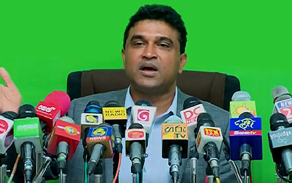 பிரதமர் ஹரிணி பதவி விலக வேண்டும்!