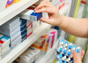 போதைப்பொருள் விற்பனை செய்த போலி மருந்தகம்!